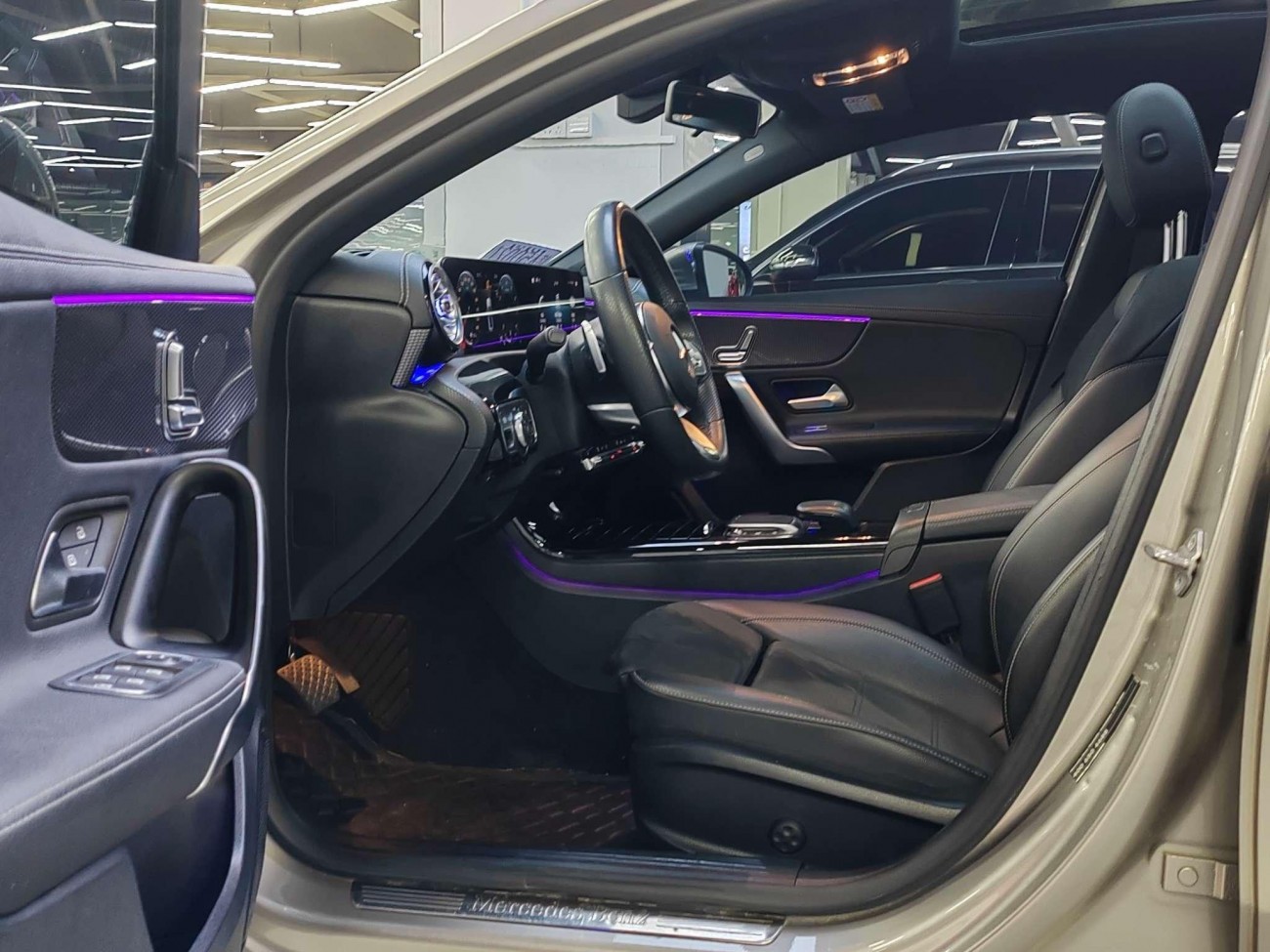 Mercedes-Benz A 200 L 2021