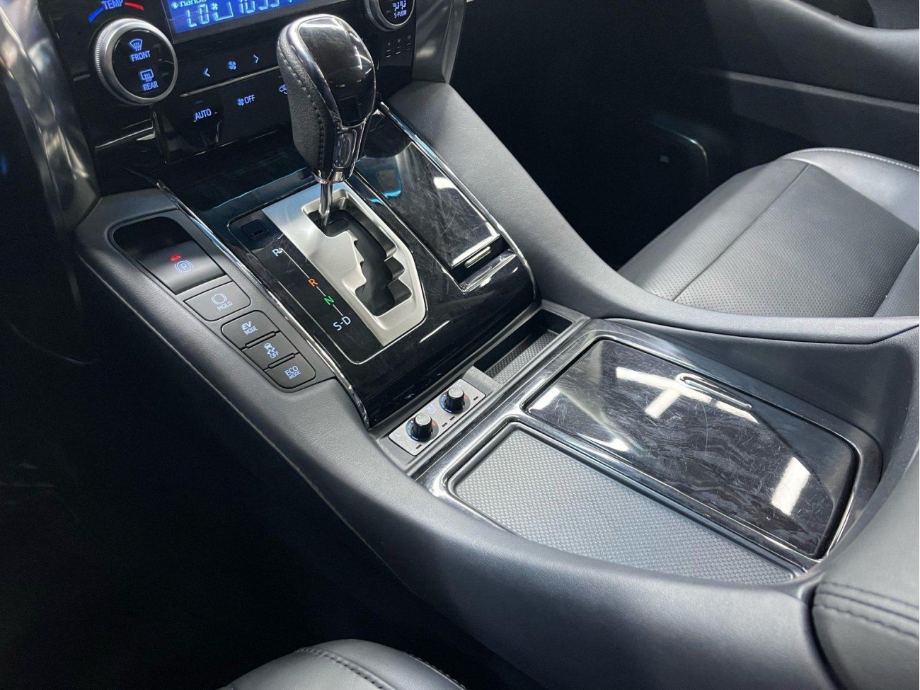 Toyota Vellfire 2022