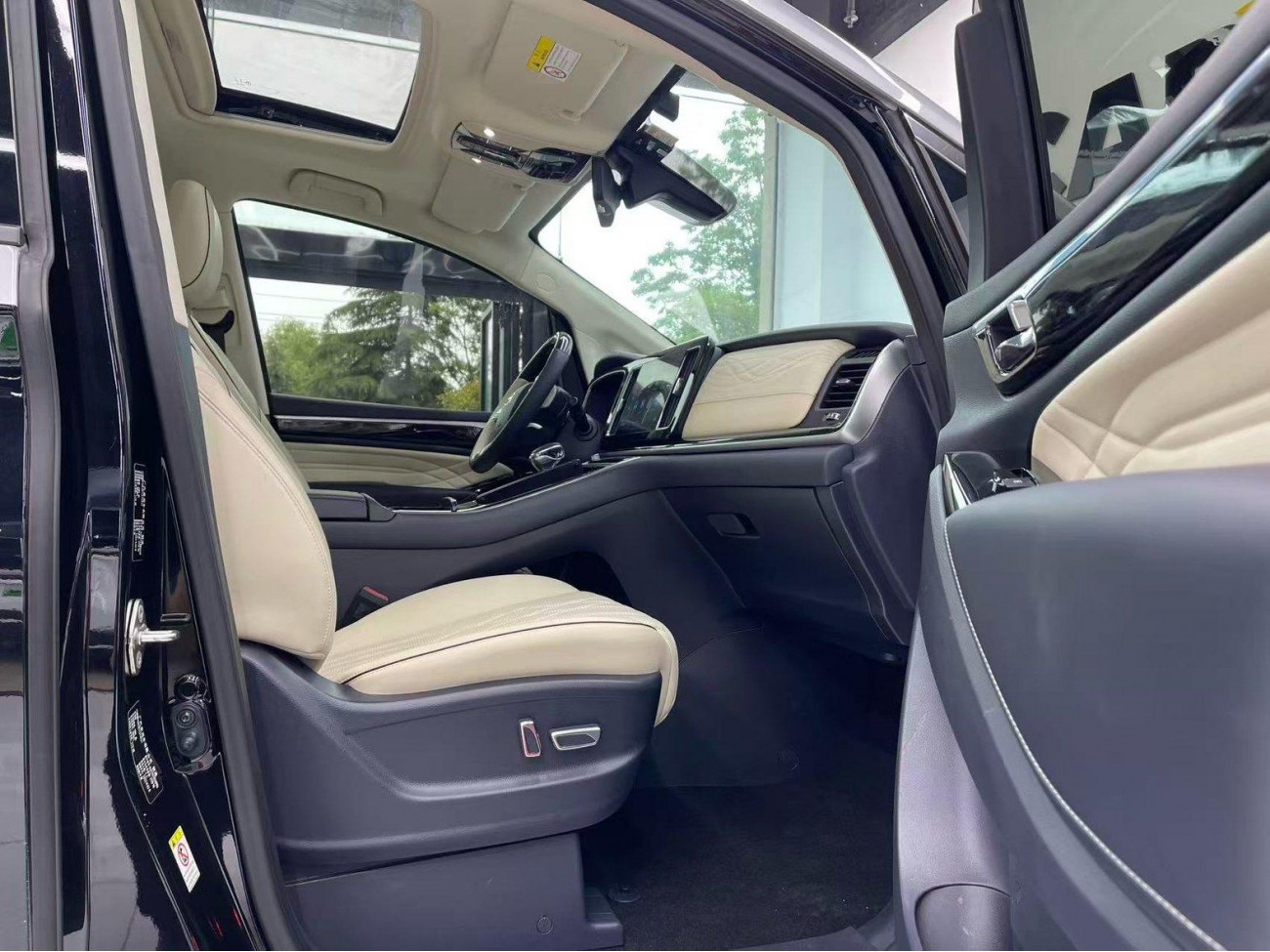 Trumpchi M8 2022