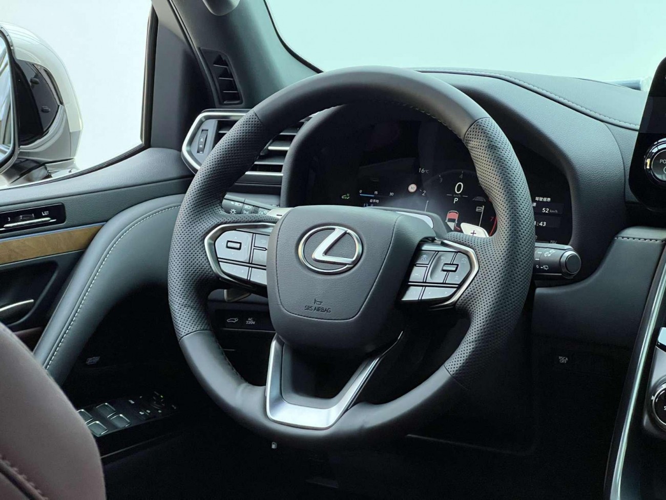Lexus LX 600 2026