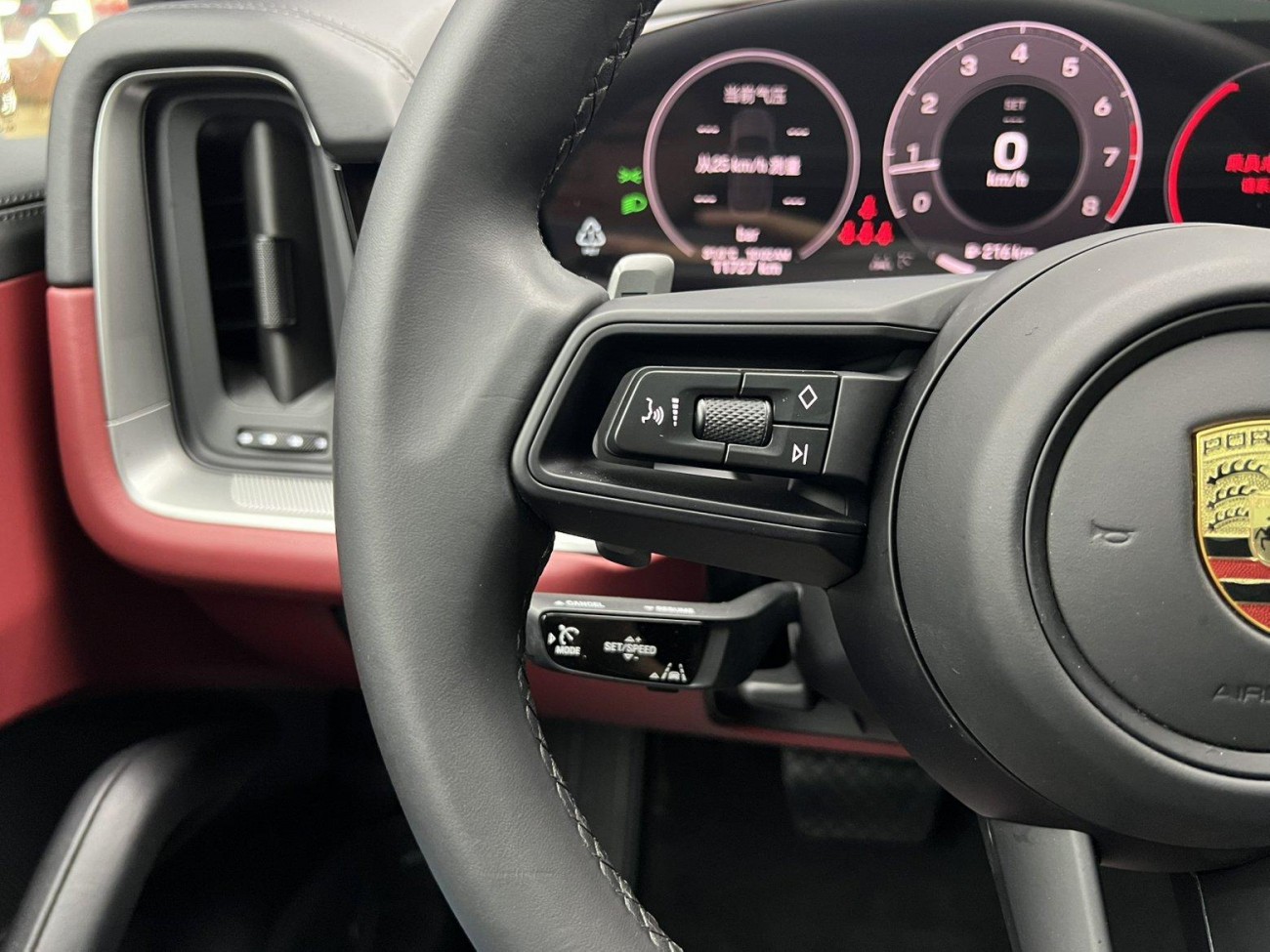 Porsche Cayenne 2025