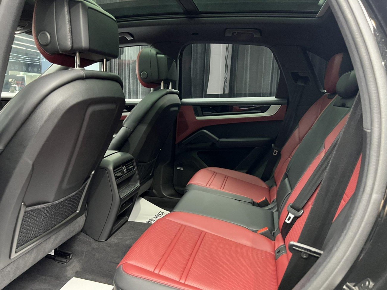 Porsche Cayenne 2025
