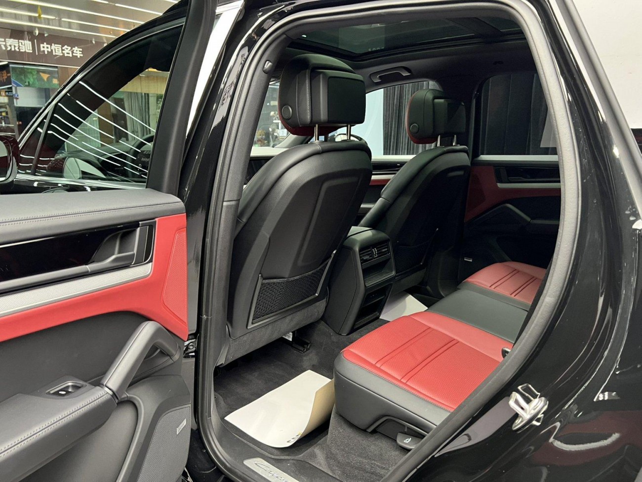Porsche Cayenne 2025