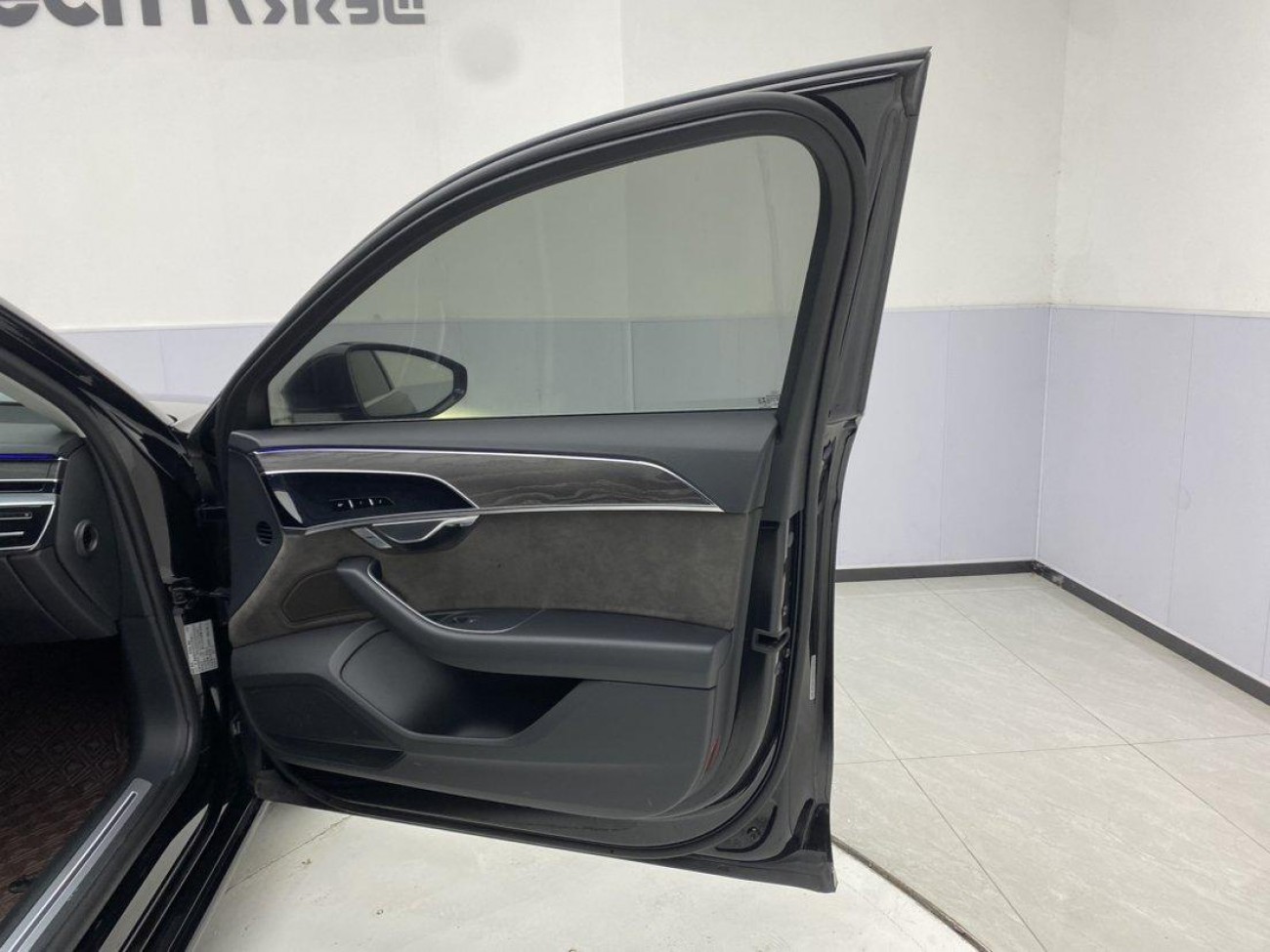 Audi A8L 50 TFSI 2022