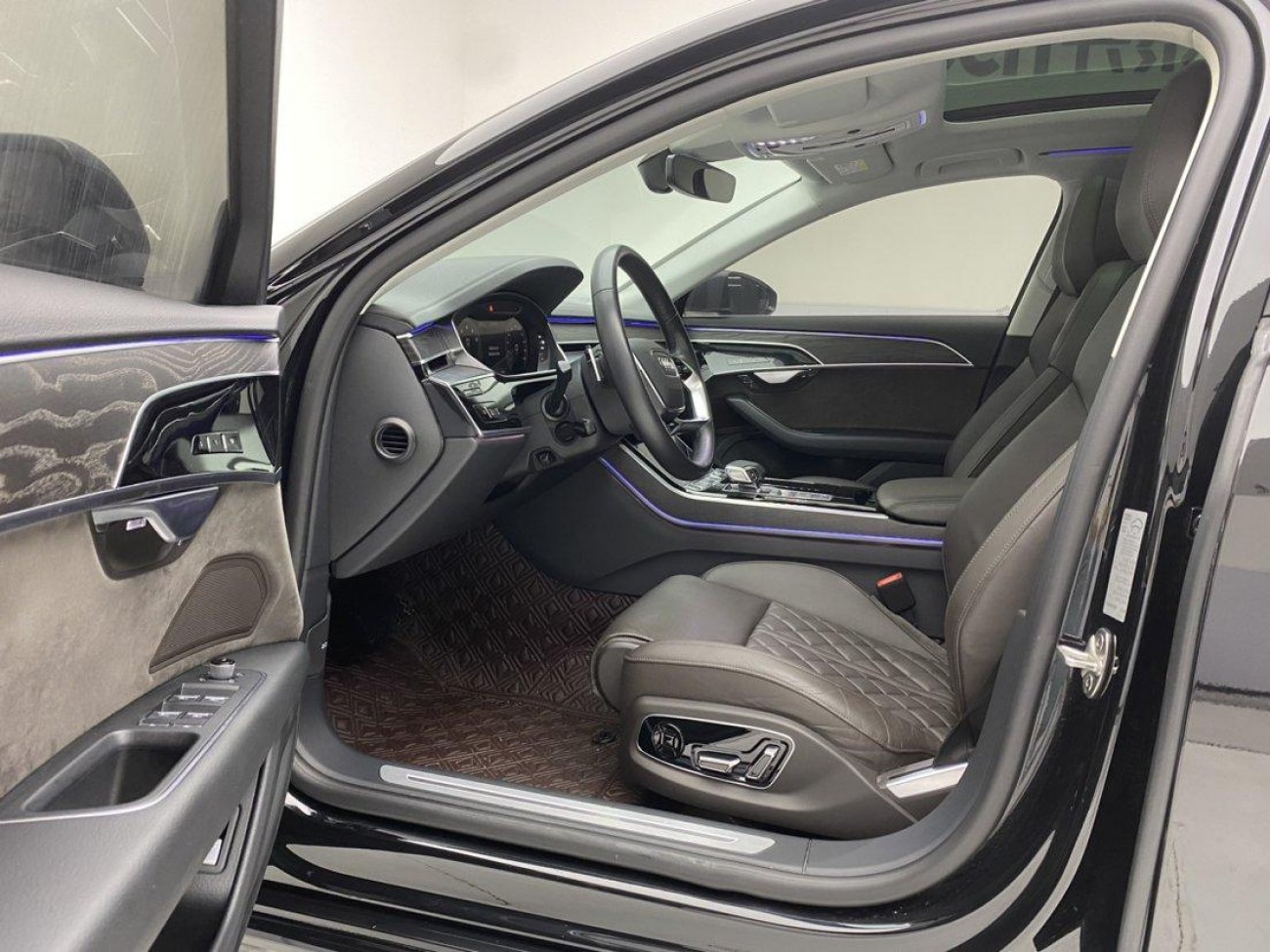 Audi A8L 50 TFSI 2022