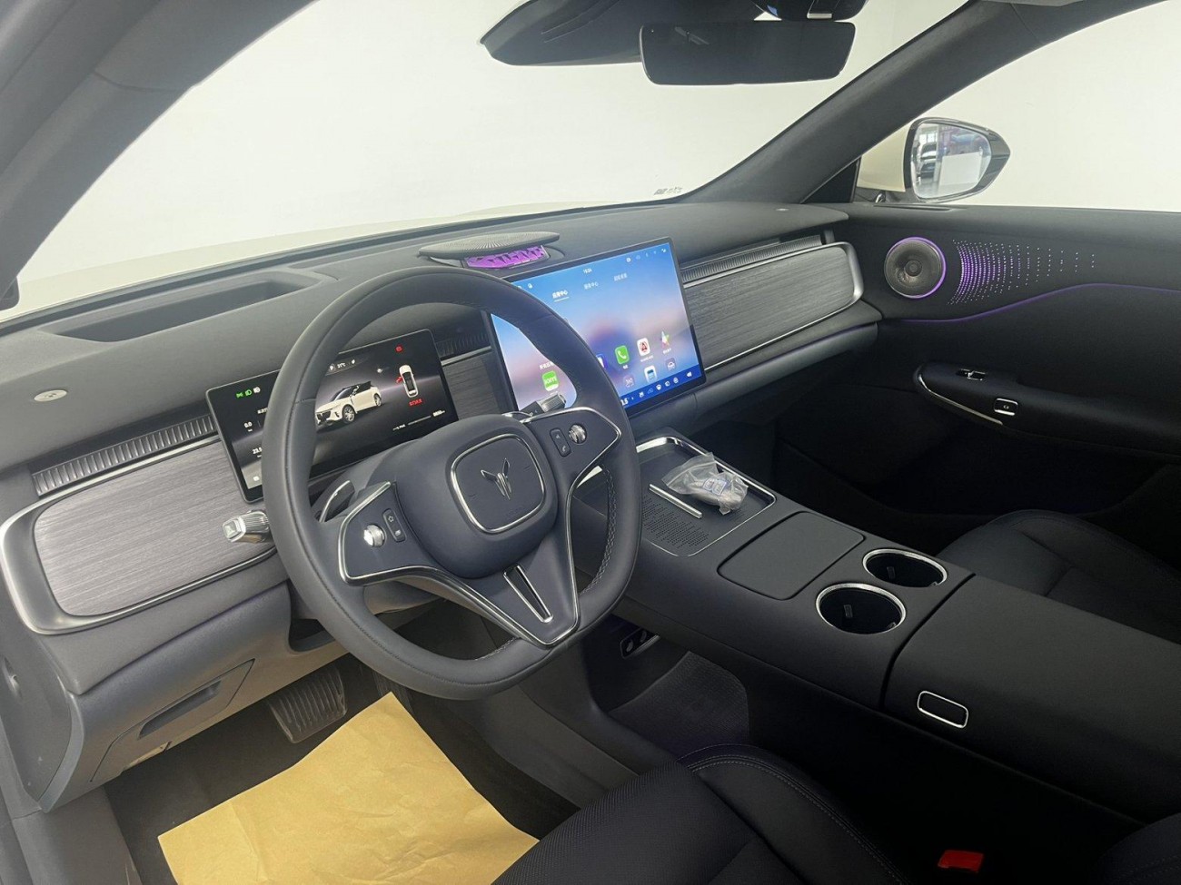 Voyah Zhiyin 2025