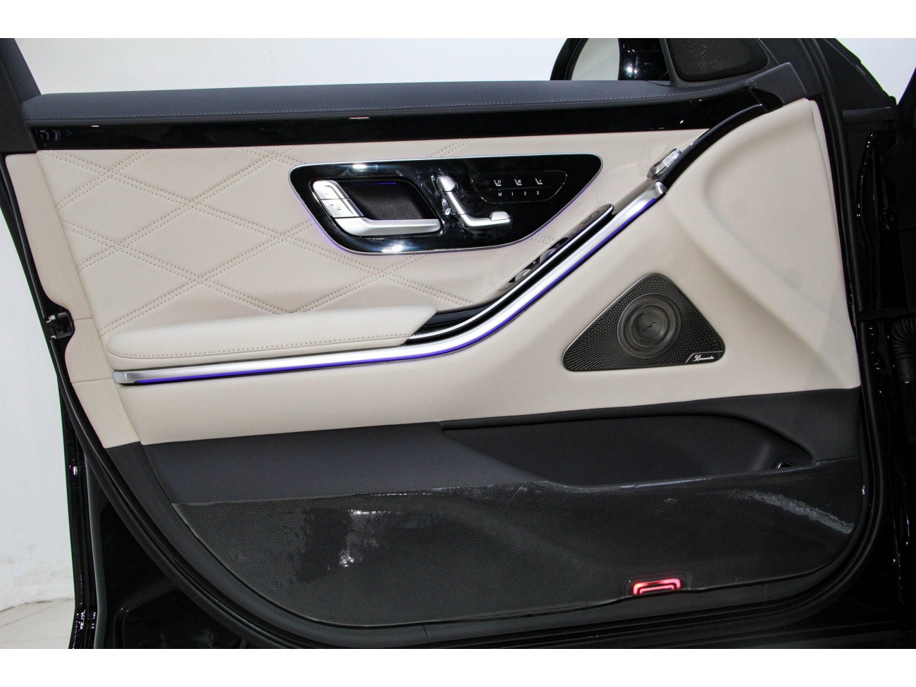 Mercedes-Benz S 480 4MATIC 2025