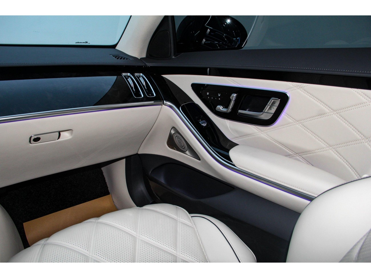 Mercedes-Benz S 480 4MATIC 2025