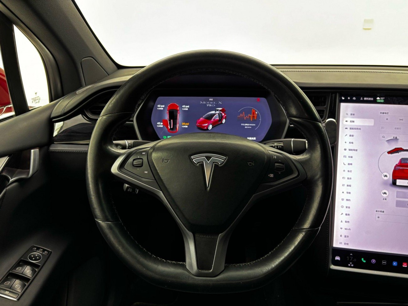 Tesla Model X 2019