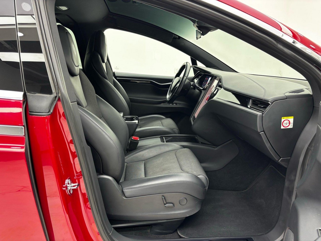 Tesla Model X 2019