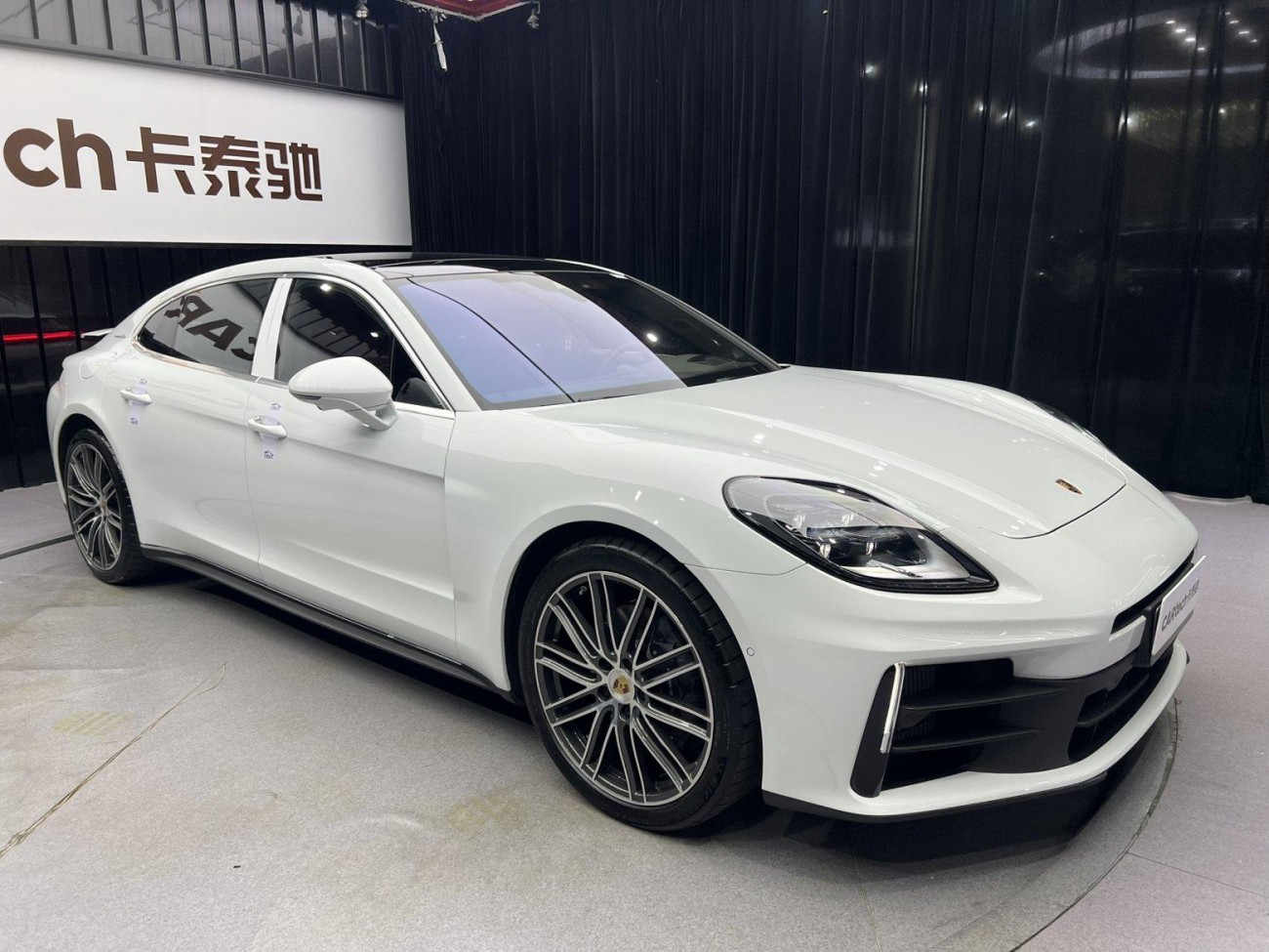 Porsche Panamera 2024