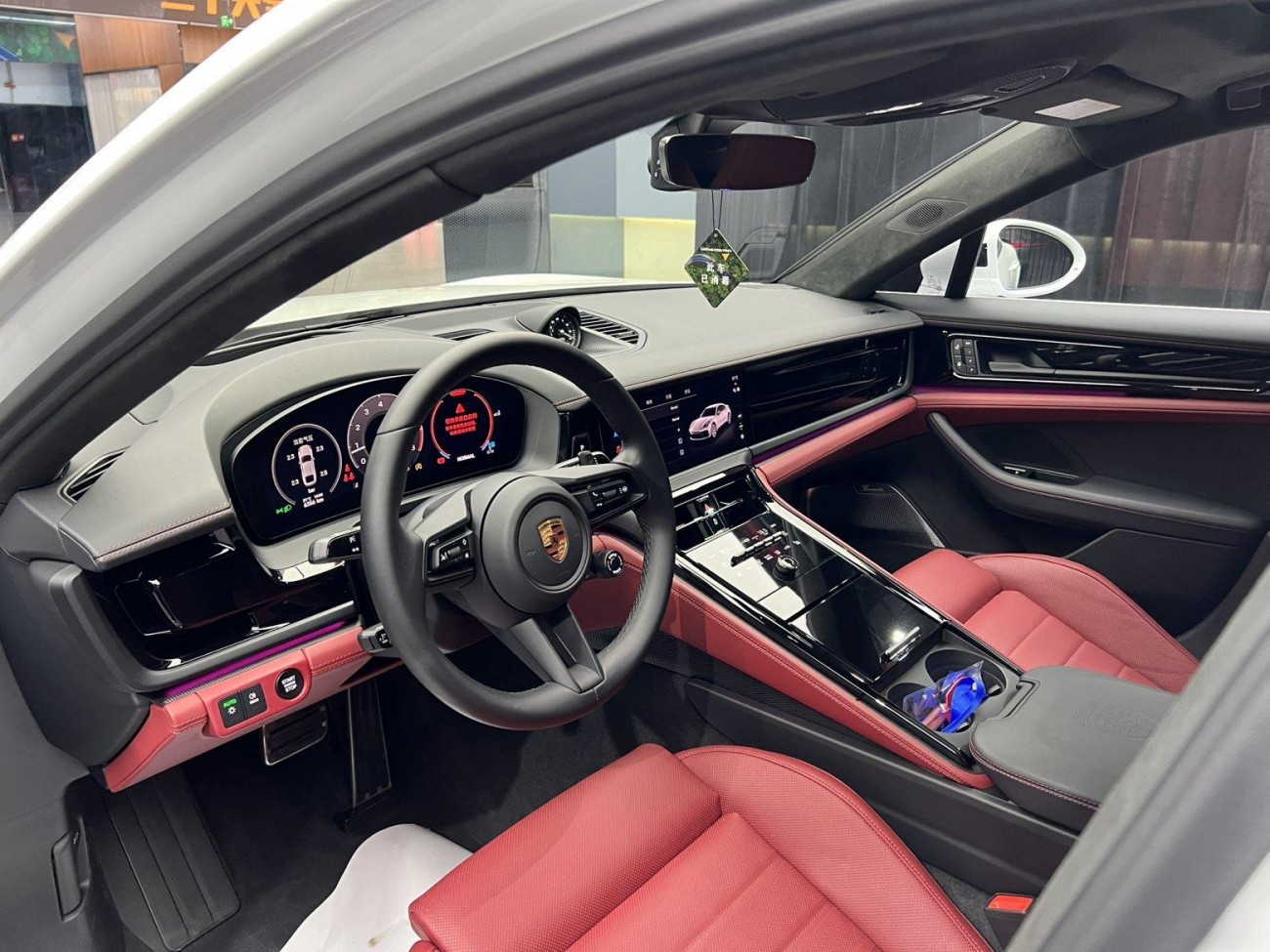Porsche Panamera 2024