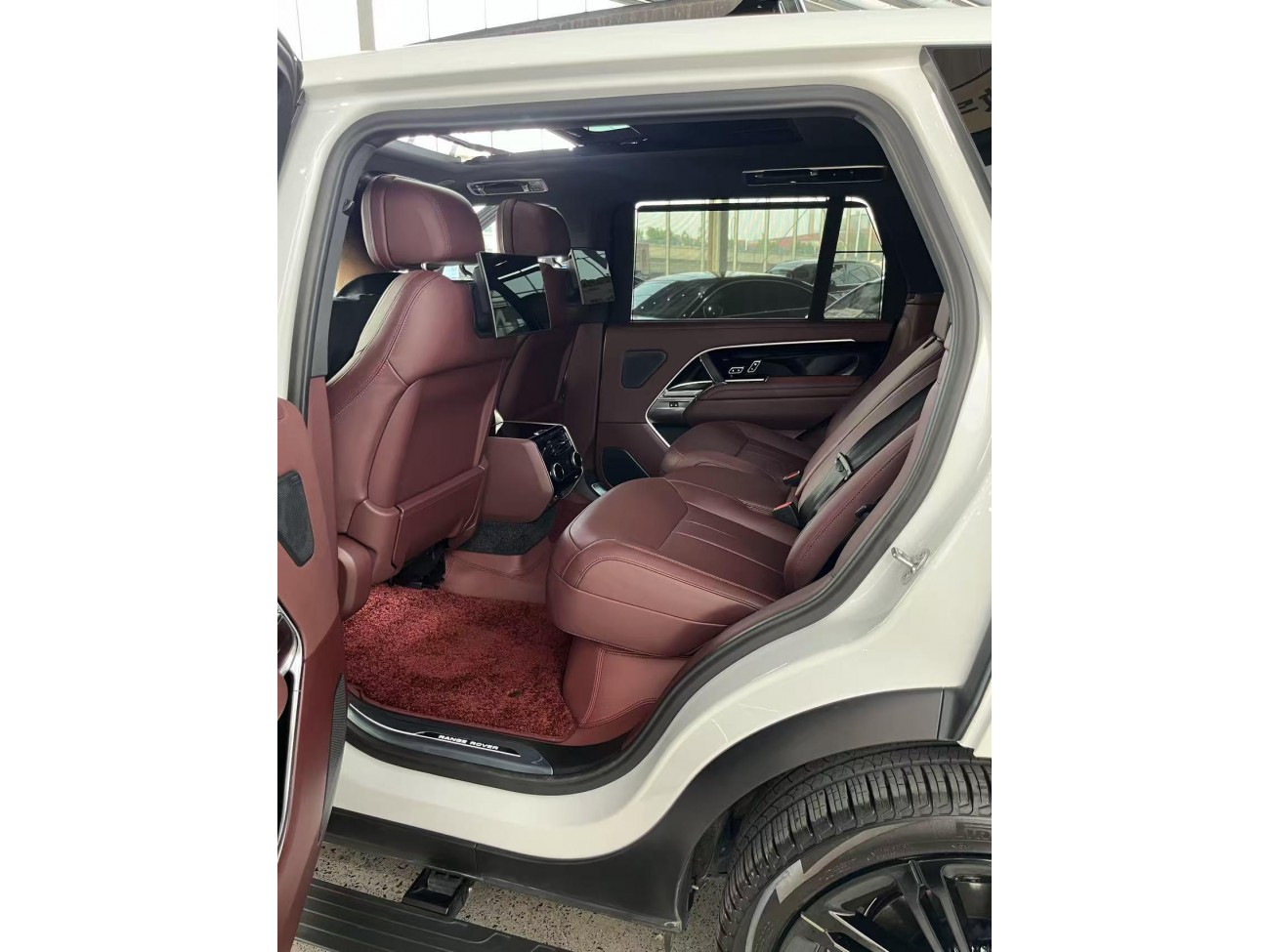 Land Rover Range Rover 2025