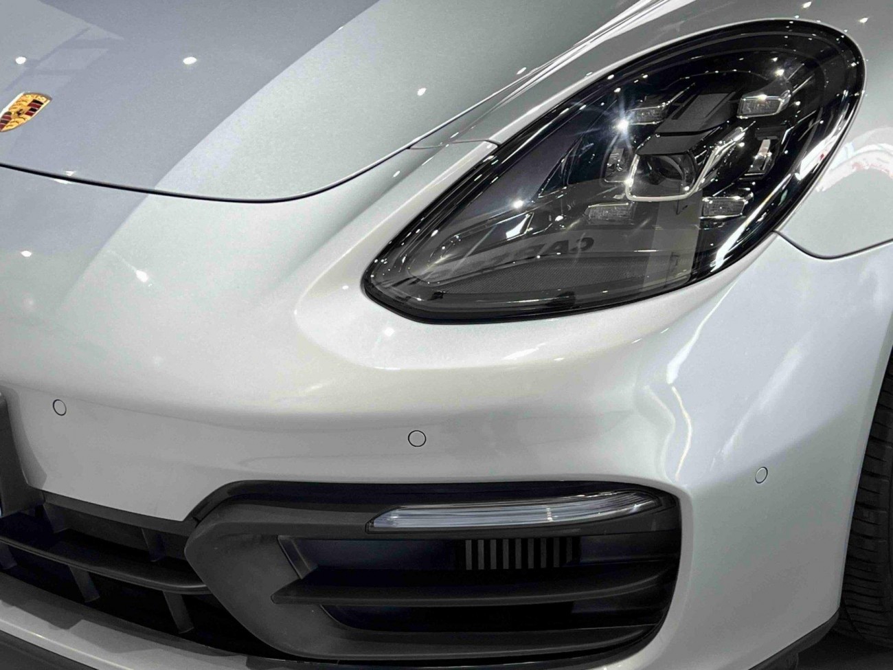 Porsche Panamera 2021