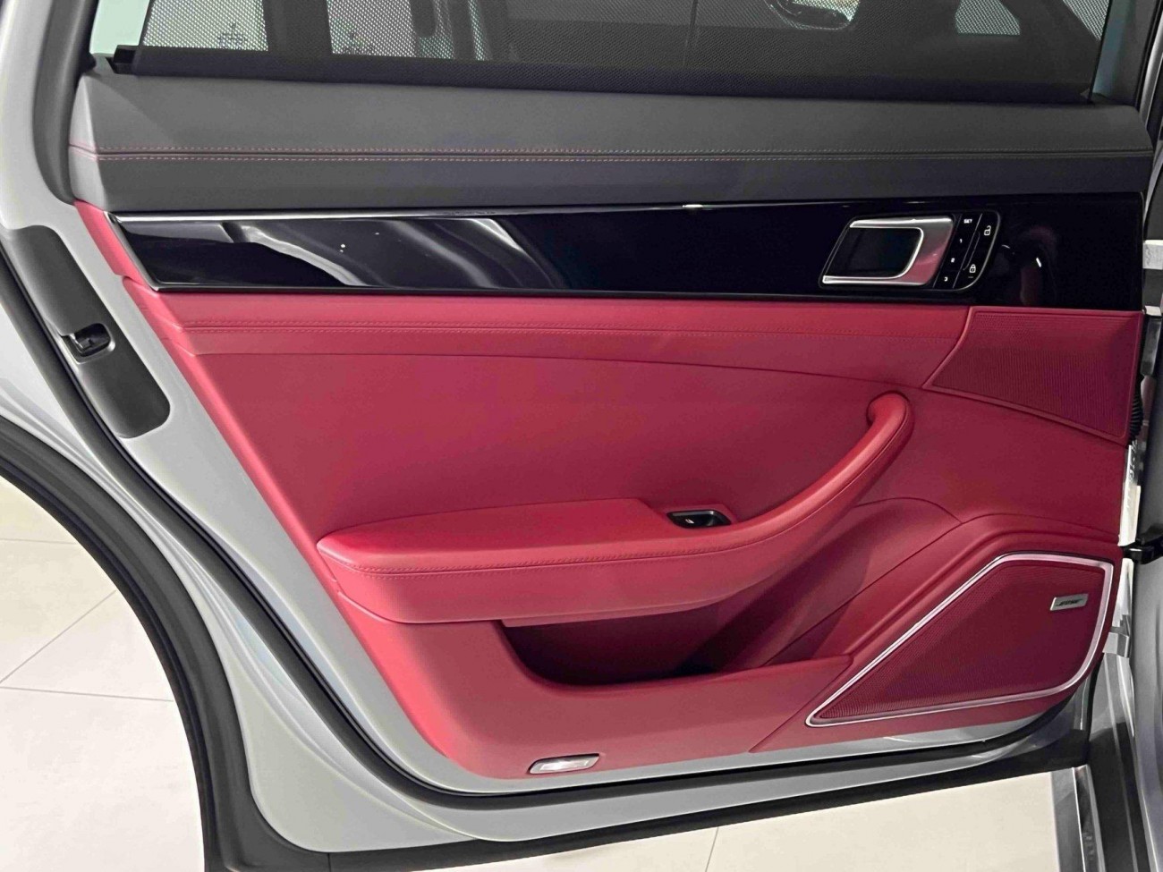 Porsche Panamera 2021