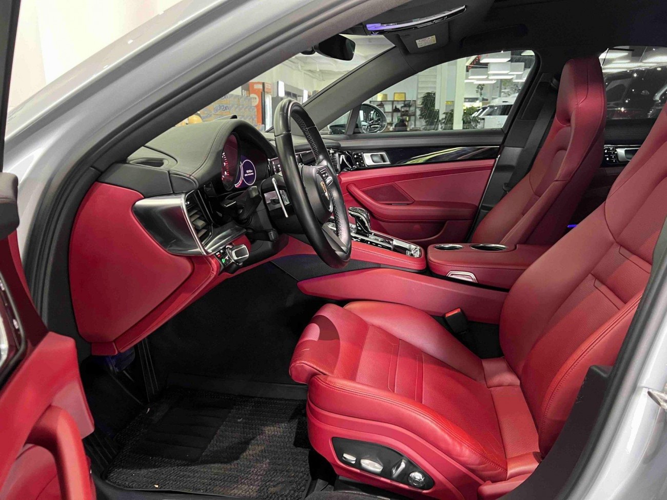 Porsche Panamera 2021