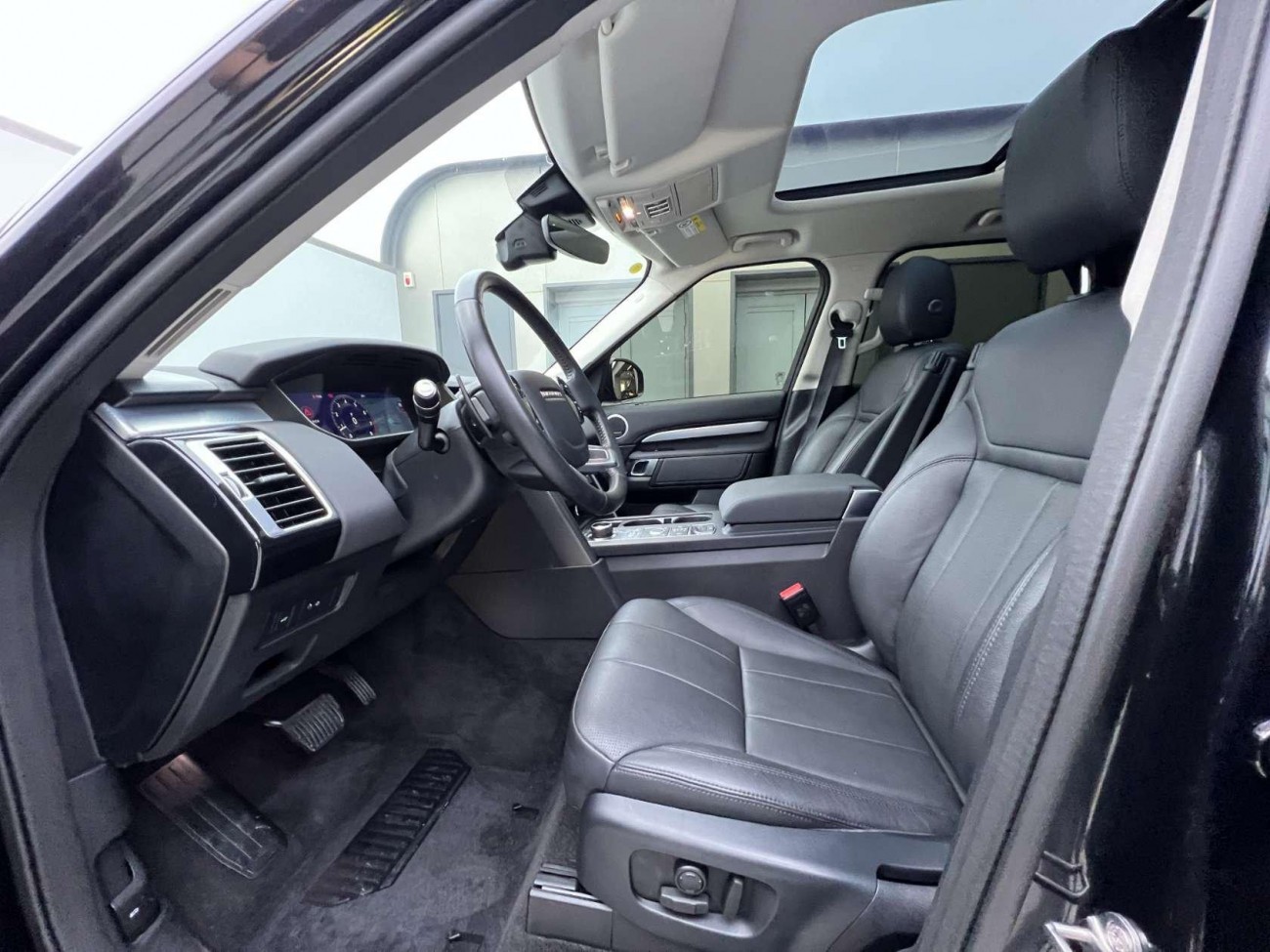Land Rover Discovery 2020