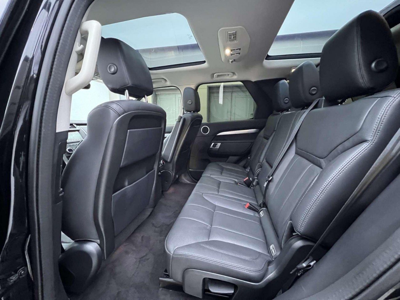 Land Rover Discovery 2020