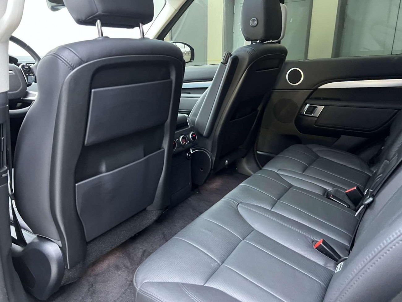 Land Rover Discovery 2020
