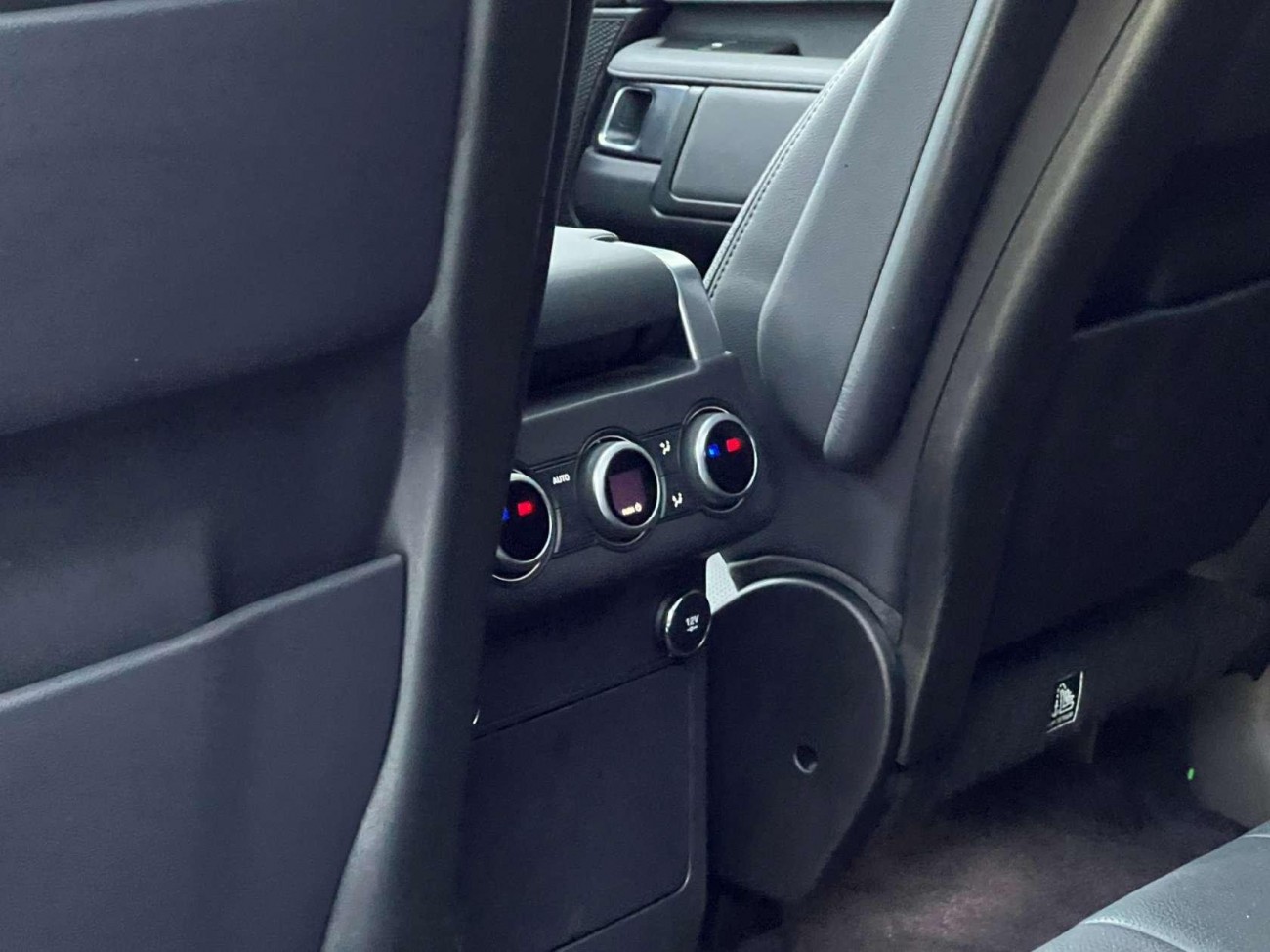 Land Rover Discovery 2020