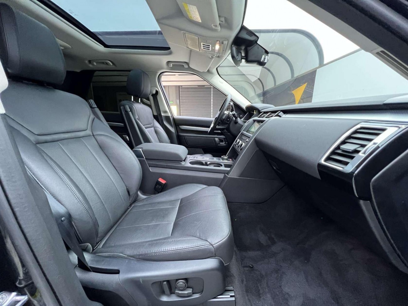 Land Rover Discovery 2020