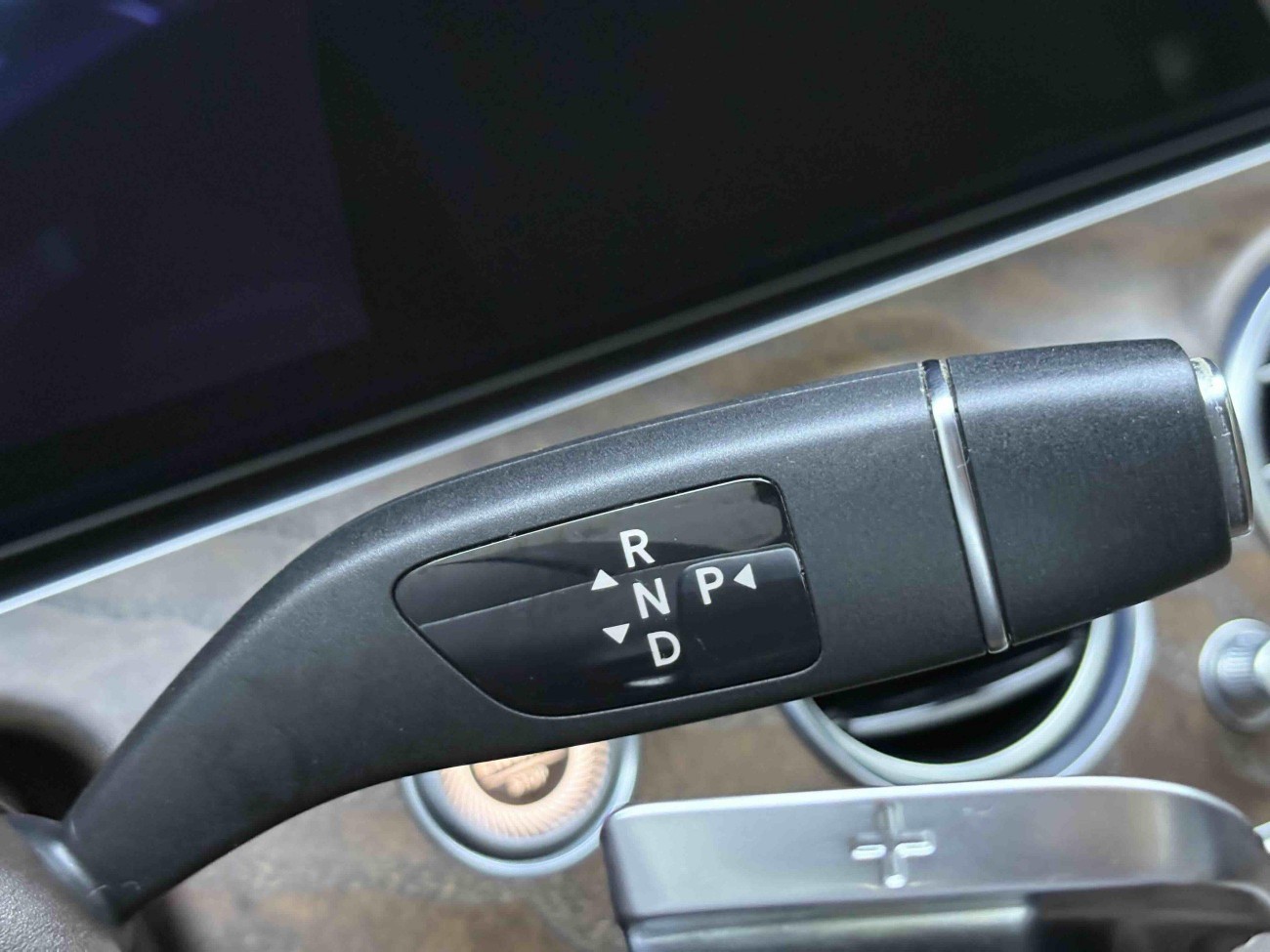 Mercedes-Benz E 300 L 2023