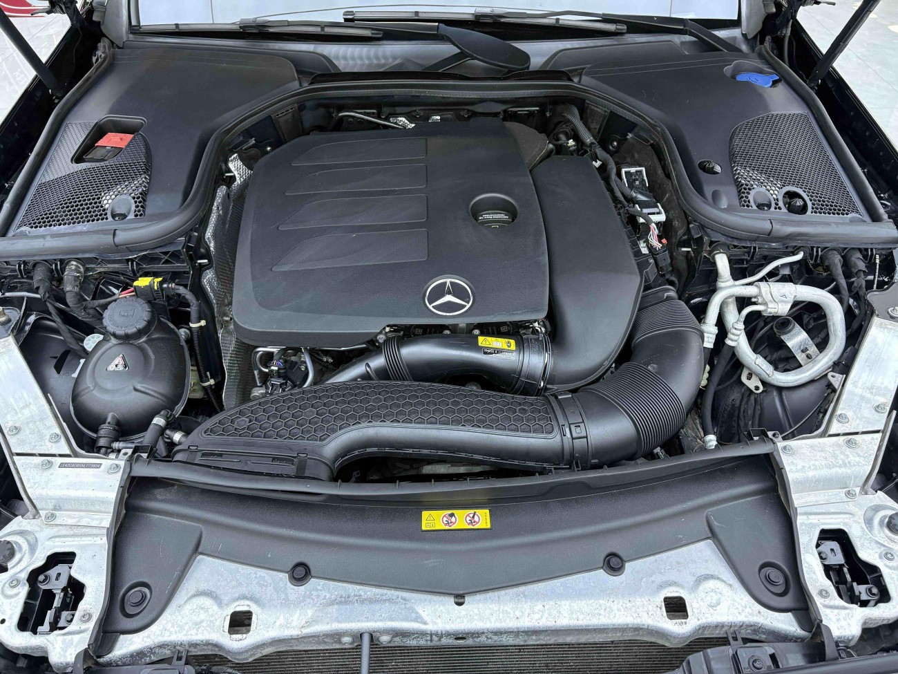 Mercedes-Benz E 300 L 2023