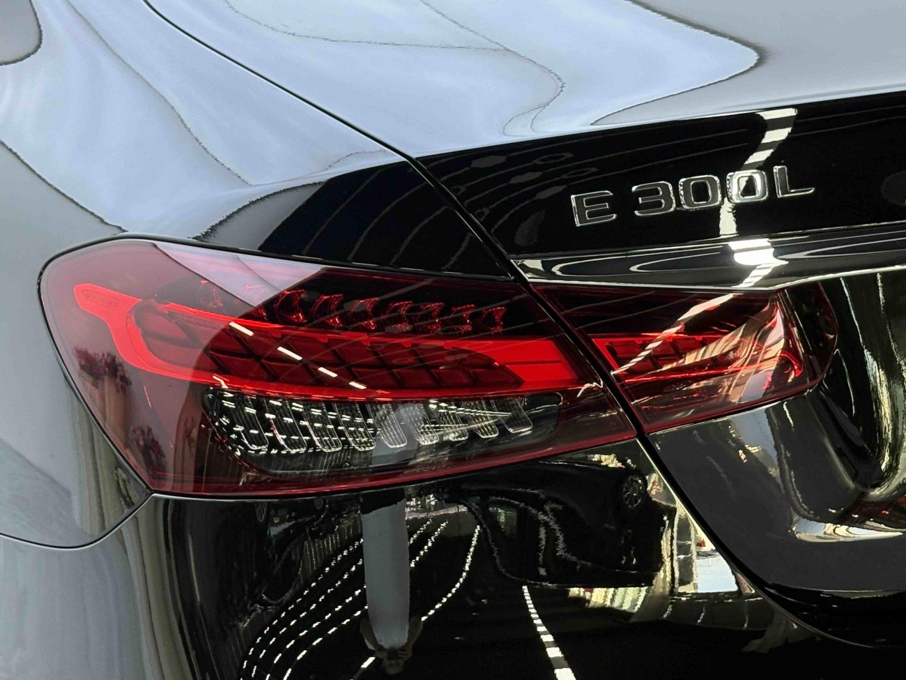 Mercedes-Benz E 300 L 2023