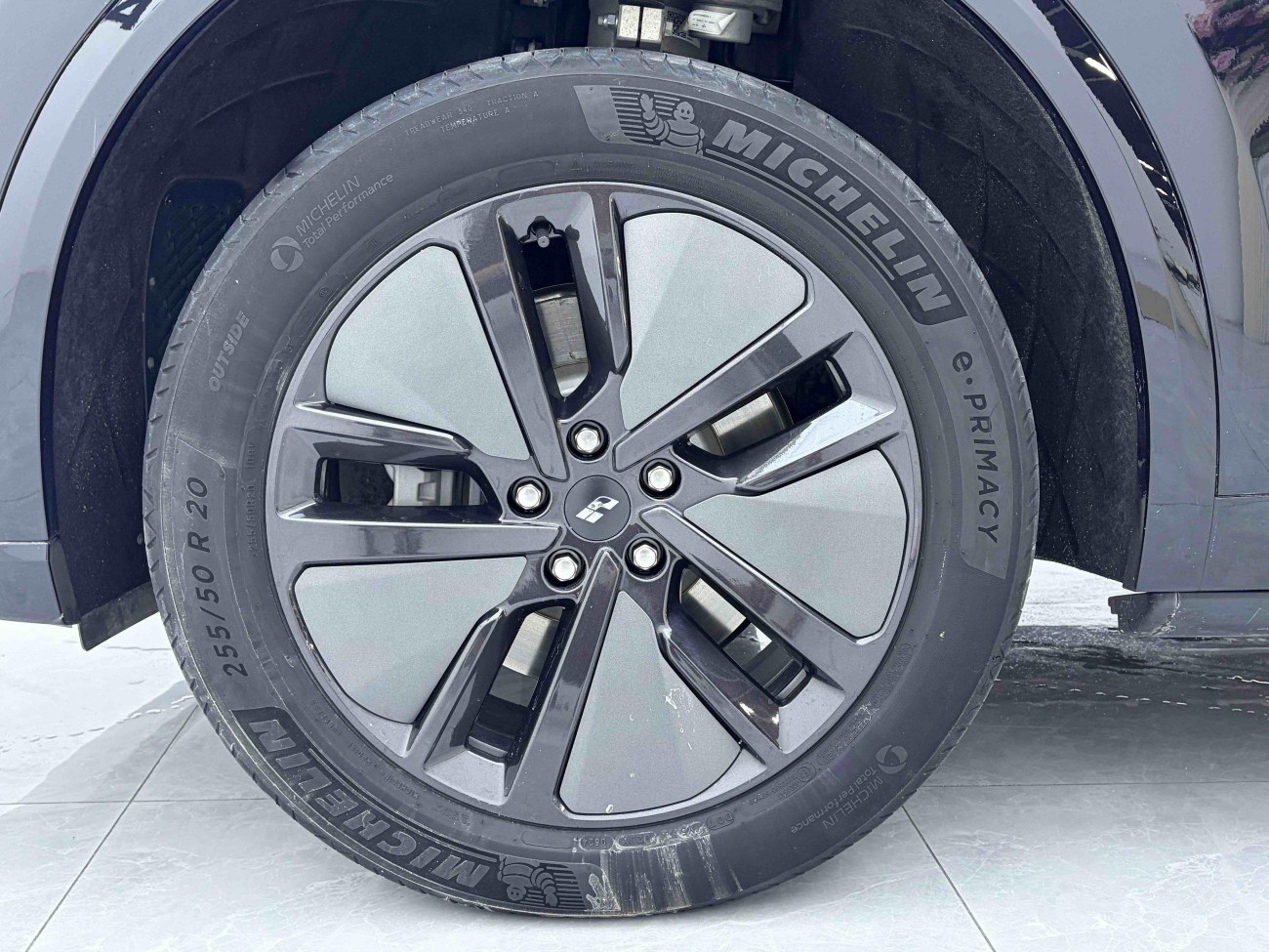 Li Auto L8 2024