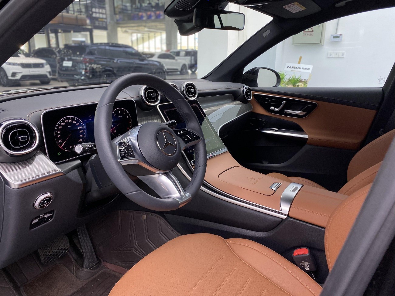 Mercedes-Benz GLC 260 L 2025