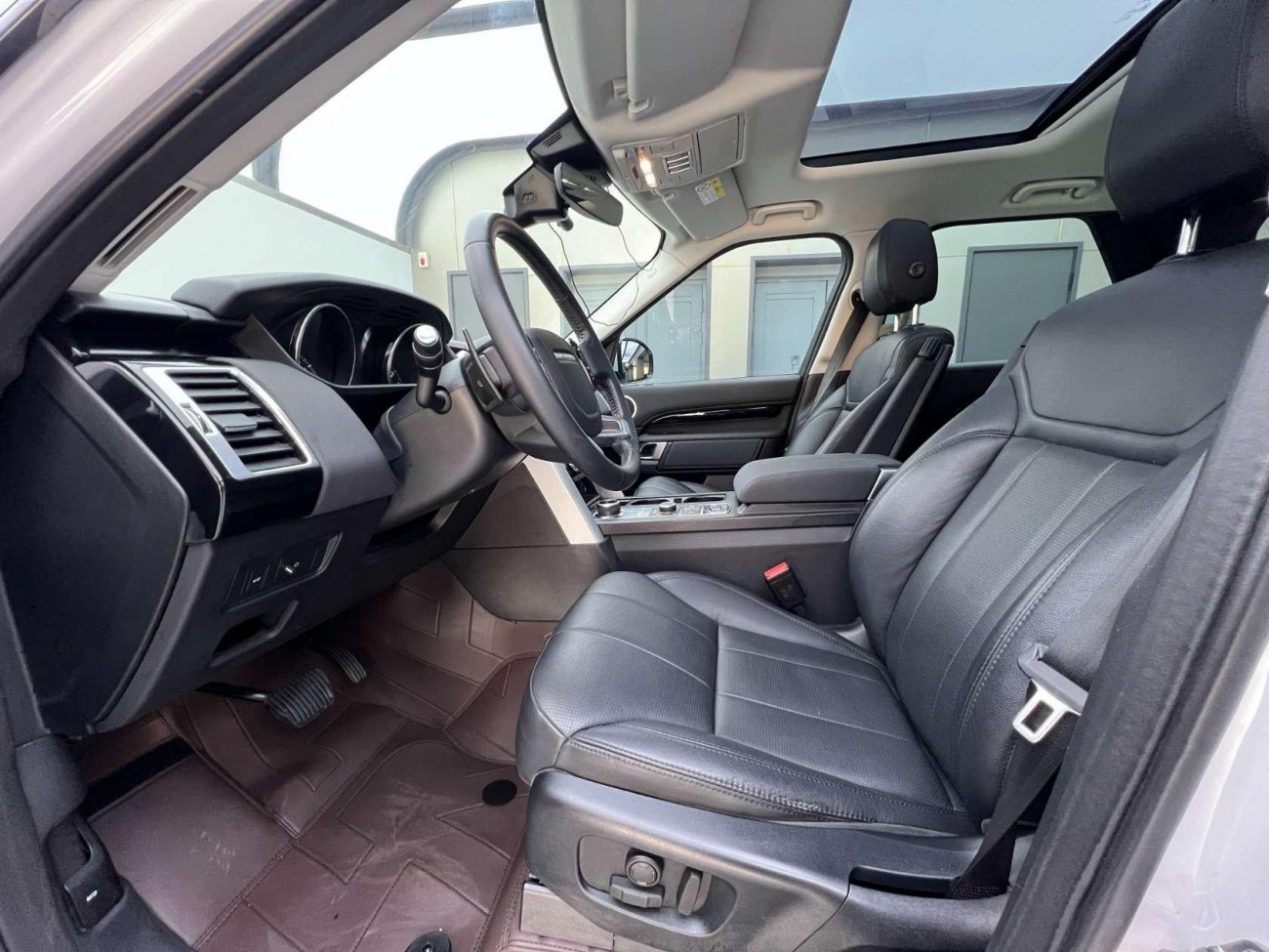 Land Rover Discovery 2019