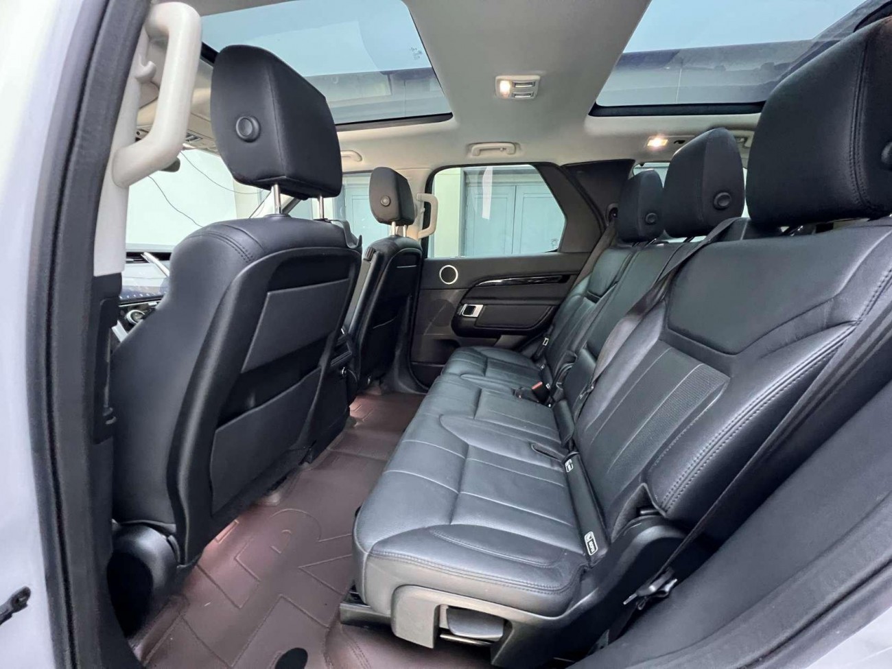 Land Rover Discovery 2019