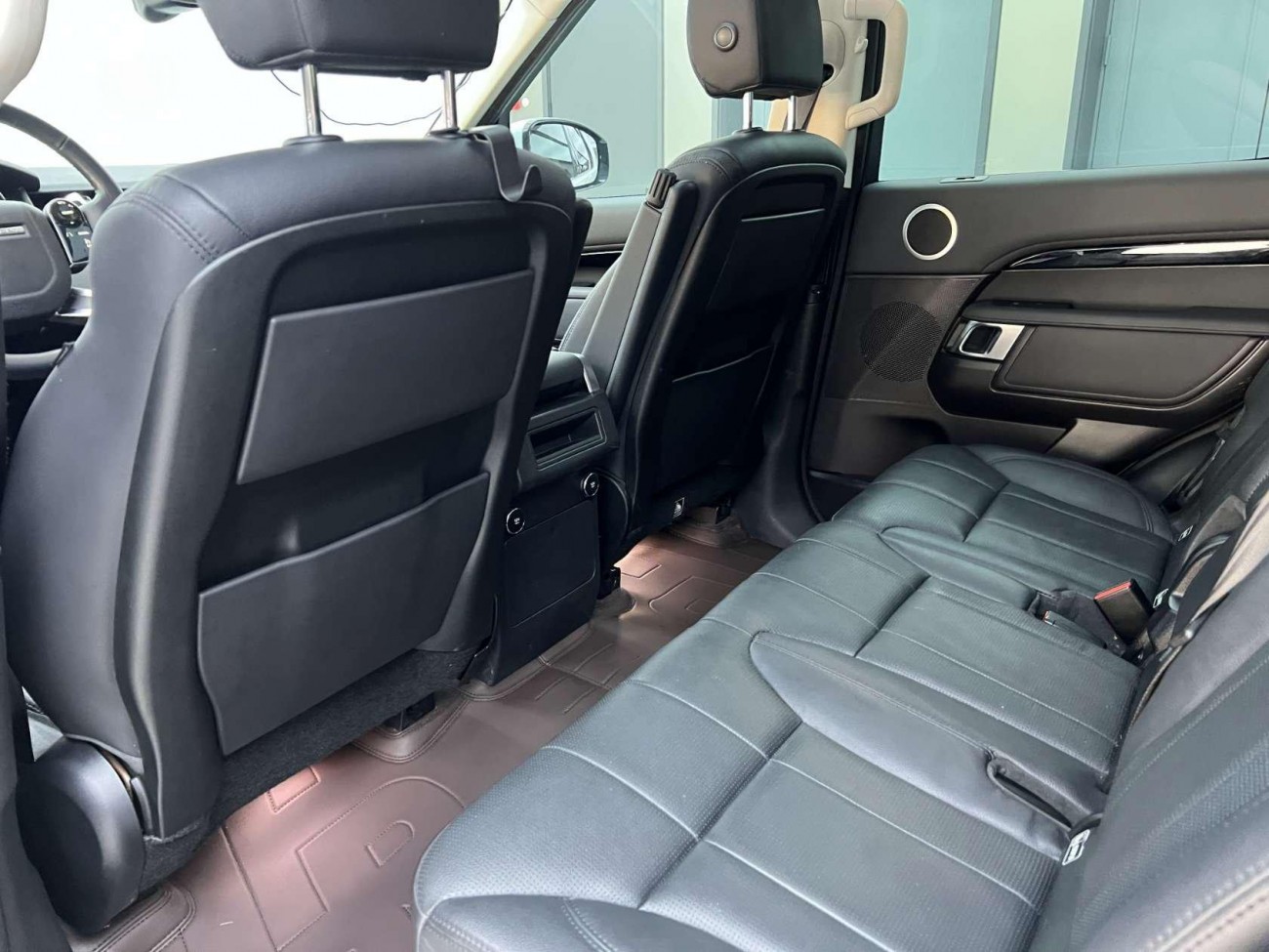 Land Rover Discovery 2019