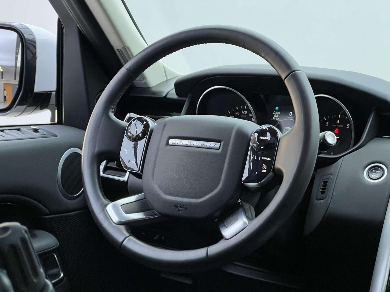 Land Rover Discovery 2019