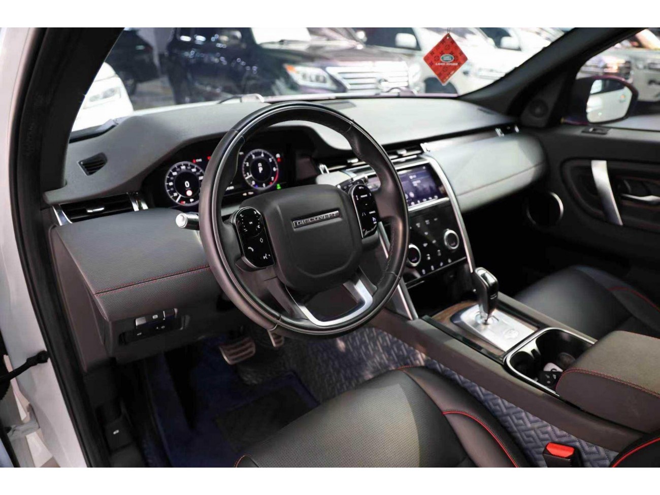 Land Rover Discovery Sport 2021