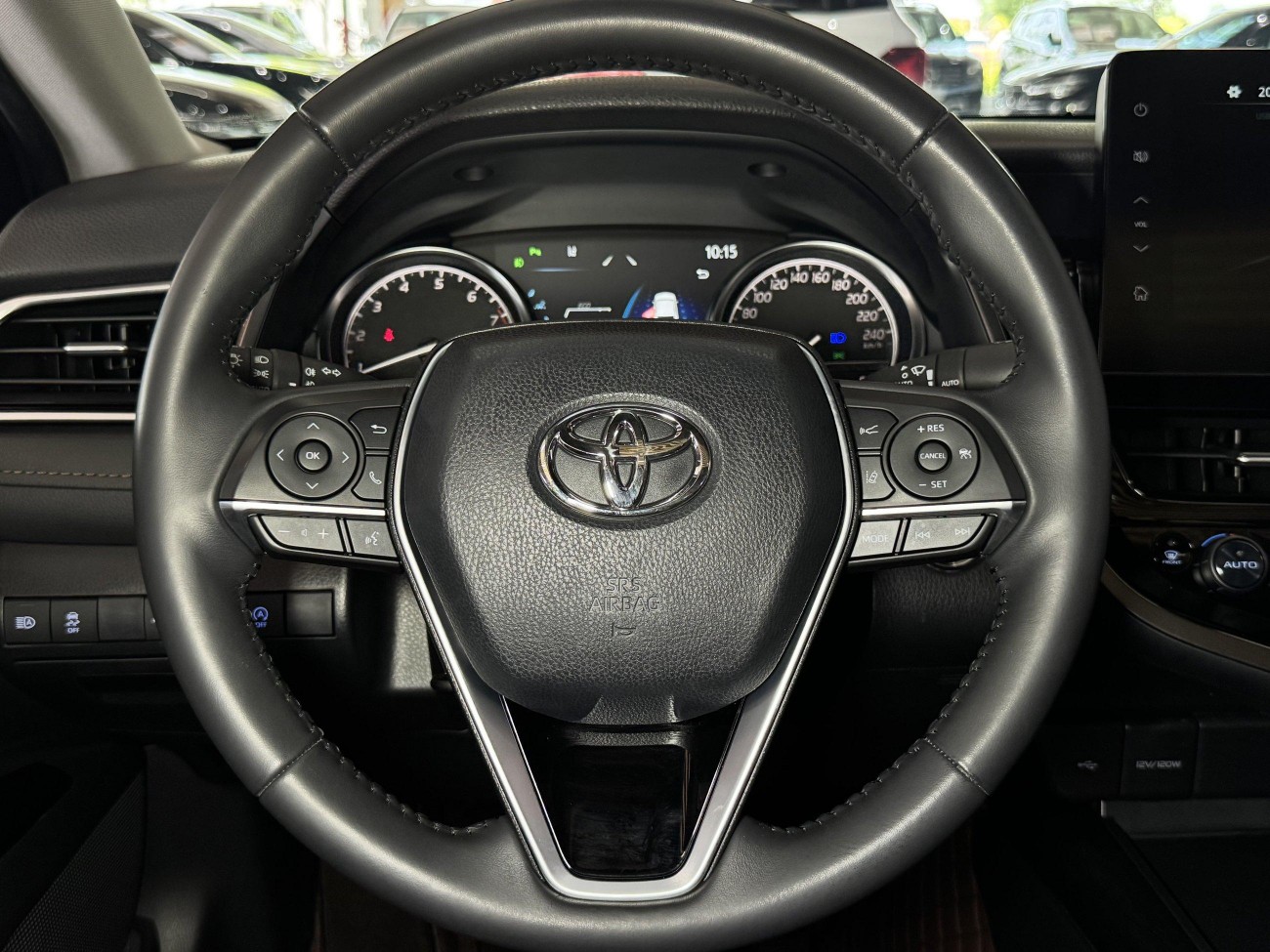 Toyota Camry 2023