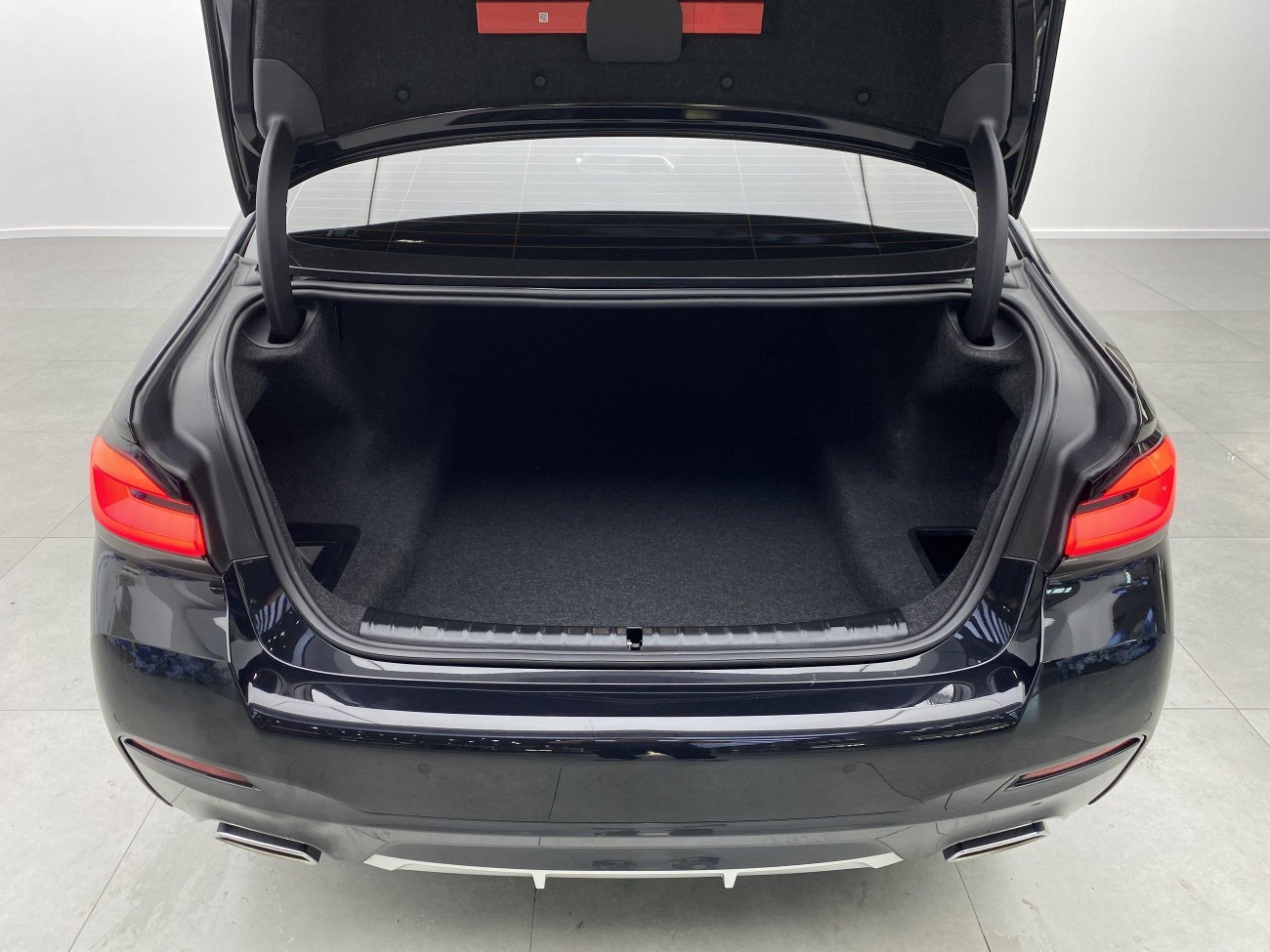 BMW 525Li 2023