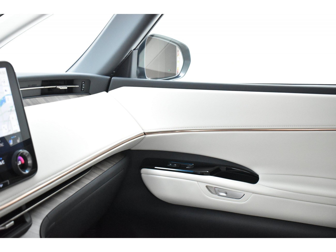 Lexus LM 350h 2023