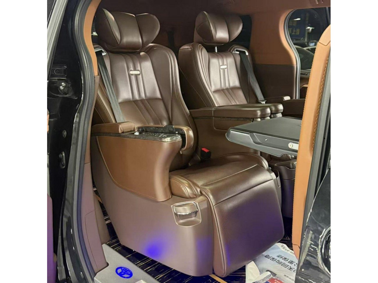 Toyota Granvia 2023