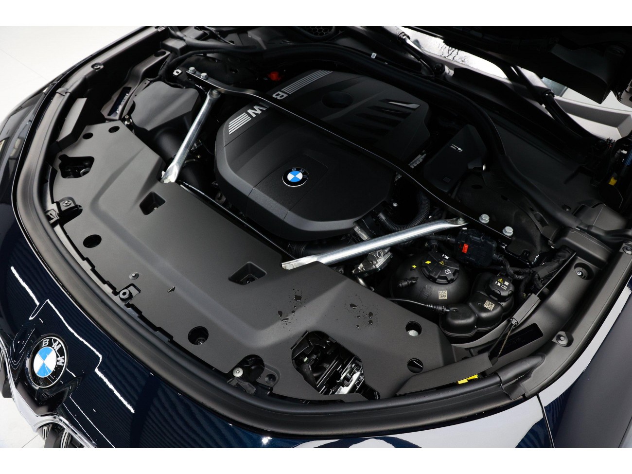 BMW 740Li 2024