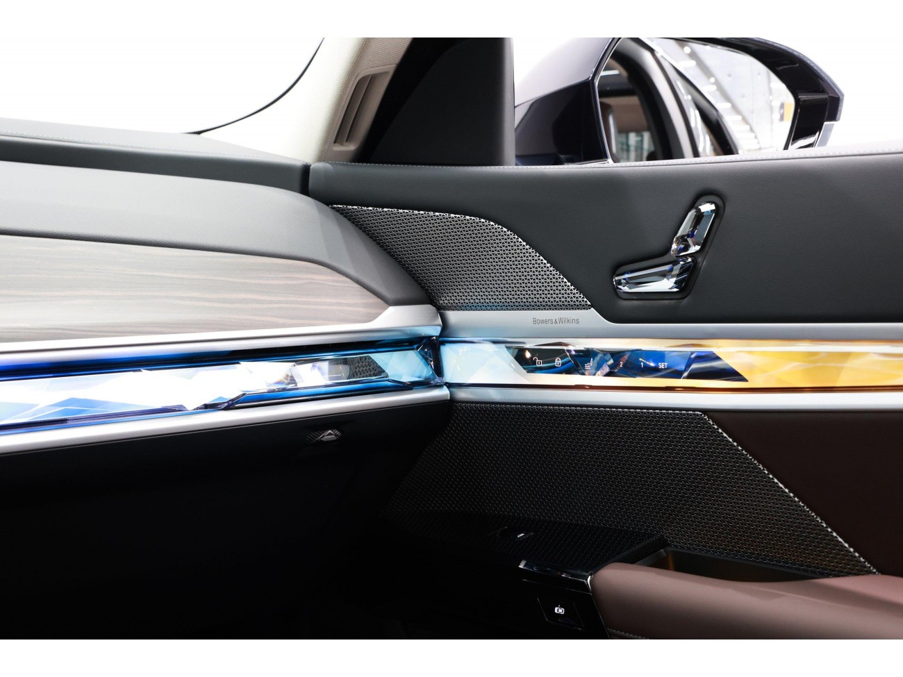 BMW 740Li 2024