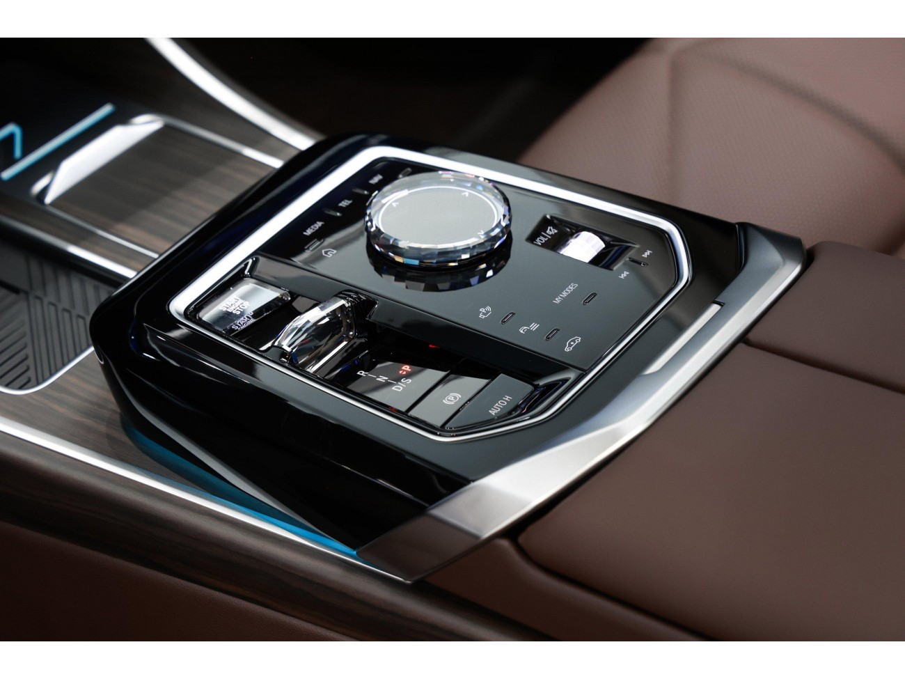 BMW 740Li 2024