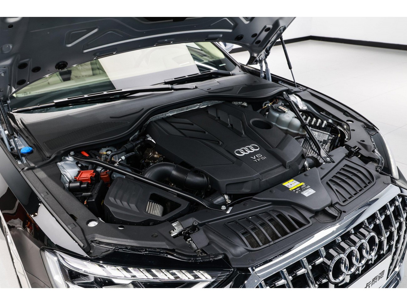 Audi A8L 2023