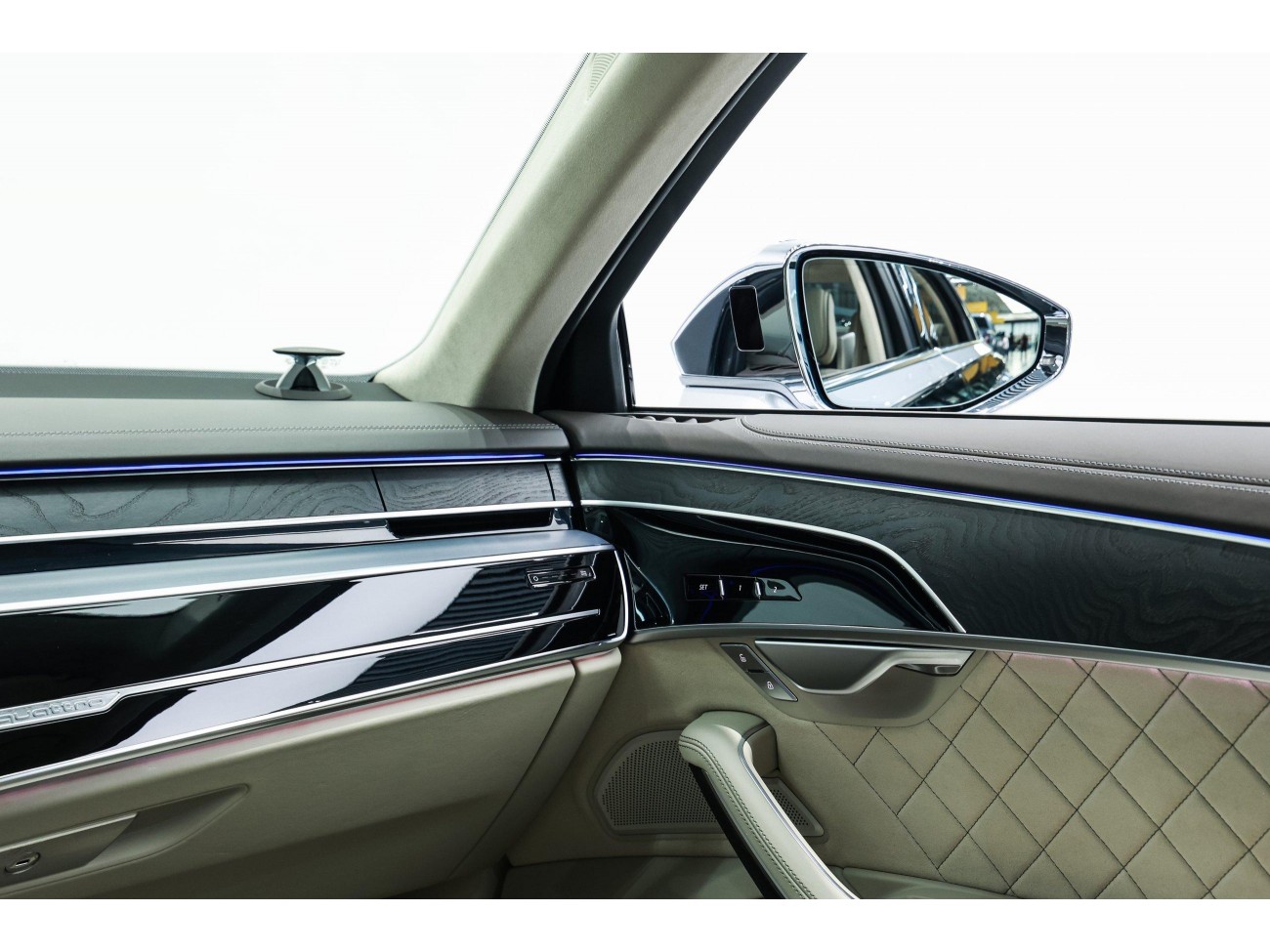 Audi A8L 2023