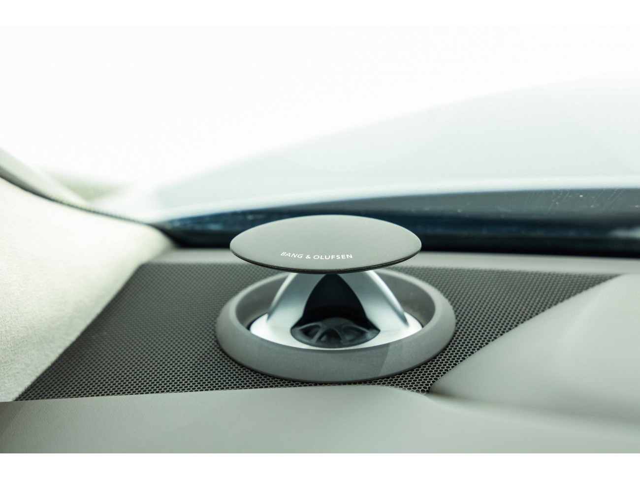 Audi A8L 2023