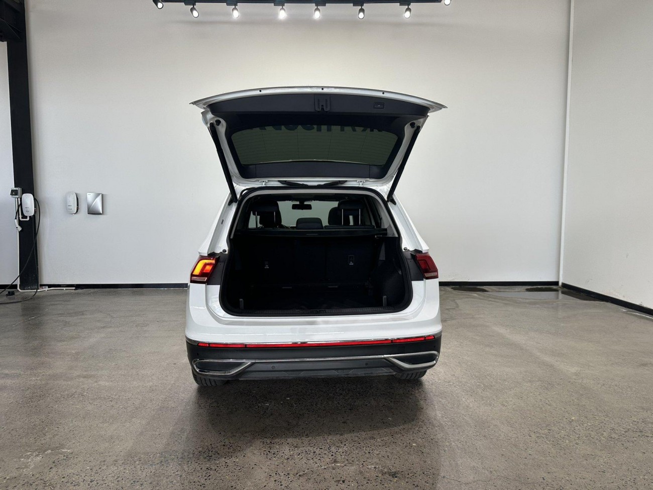 Volkswagen Tiguan L 2023