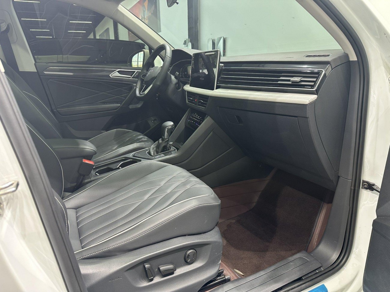 Volkswagen Tiguan L 2023