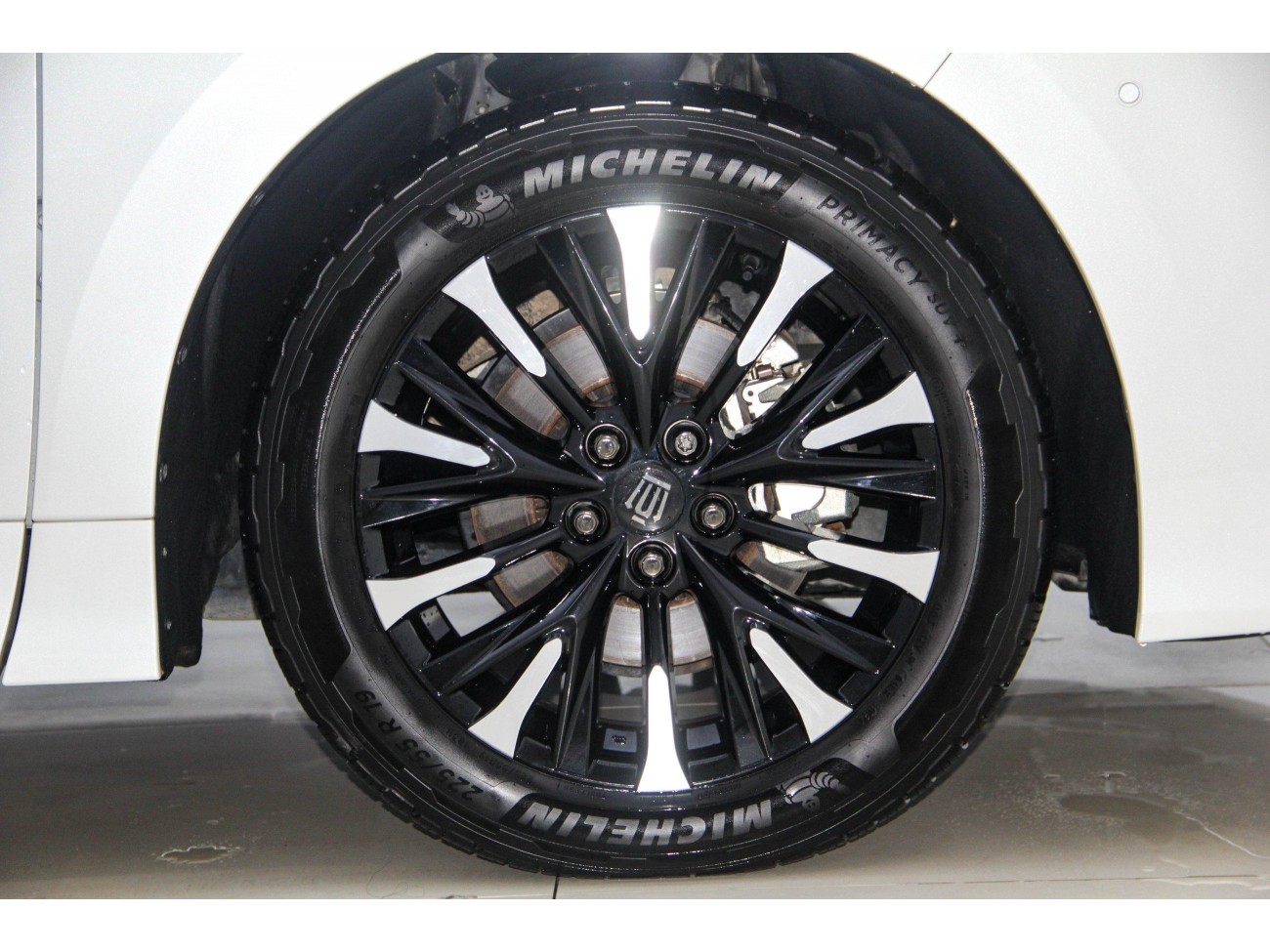 Toyota Vellfire 2024
