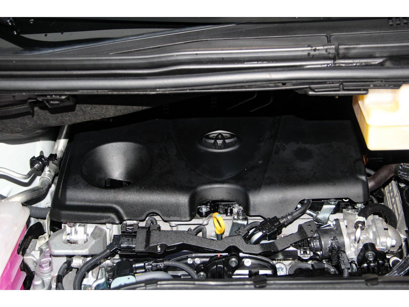 Toyota Vellfire 2024