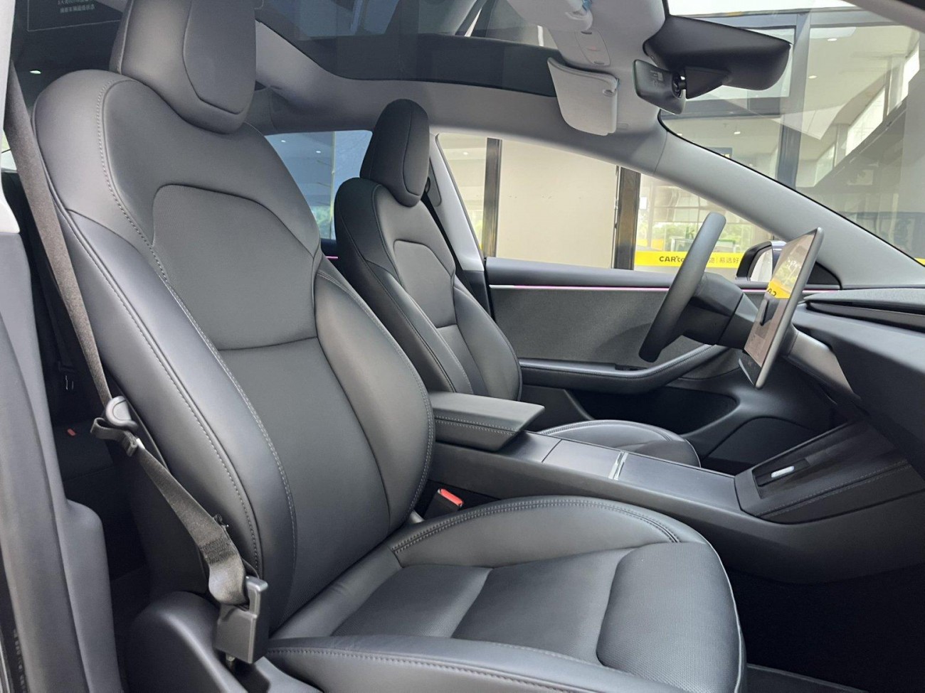 Tesla Model 3 2024